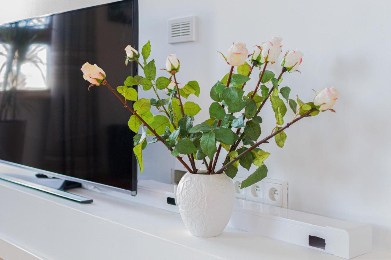 Atelier Residence Apartment By Noclegi Renters Varsavia Esterno foto