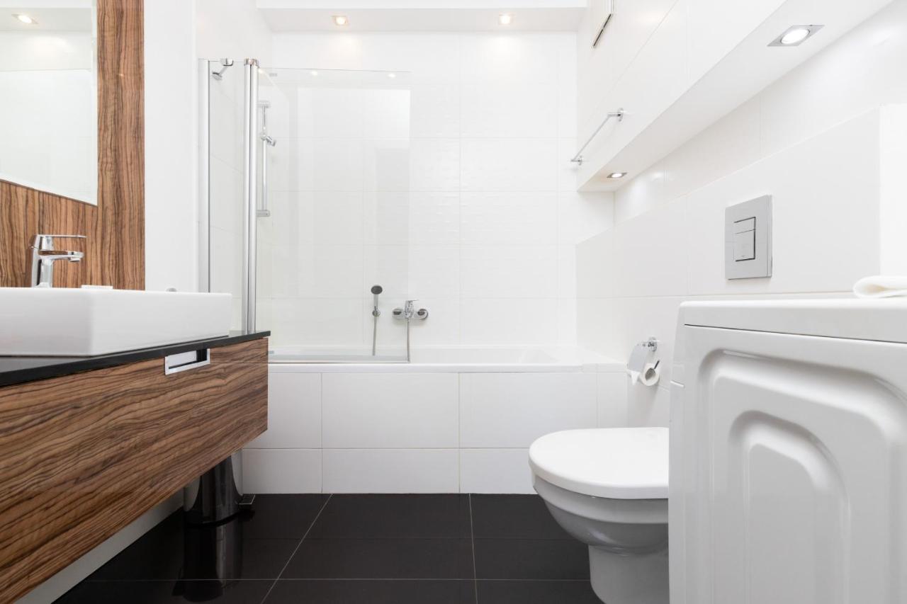 Atelier Residence Apartment By Noclegi Renters Varsavia Esterno foto